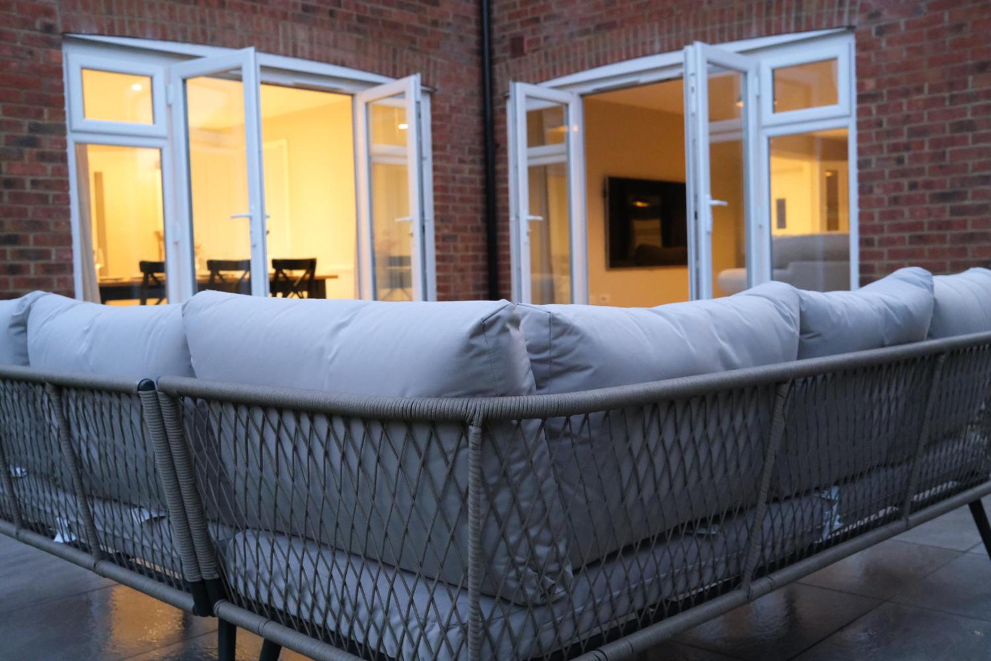 Luxury 6-Bedroom House 5 Minutes From Bicester Village Shopping Outlet Chesterton  Buitenkant foto